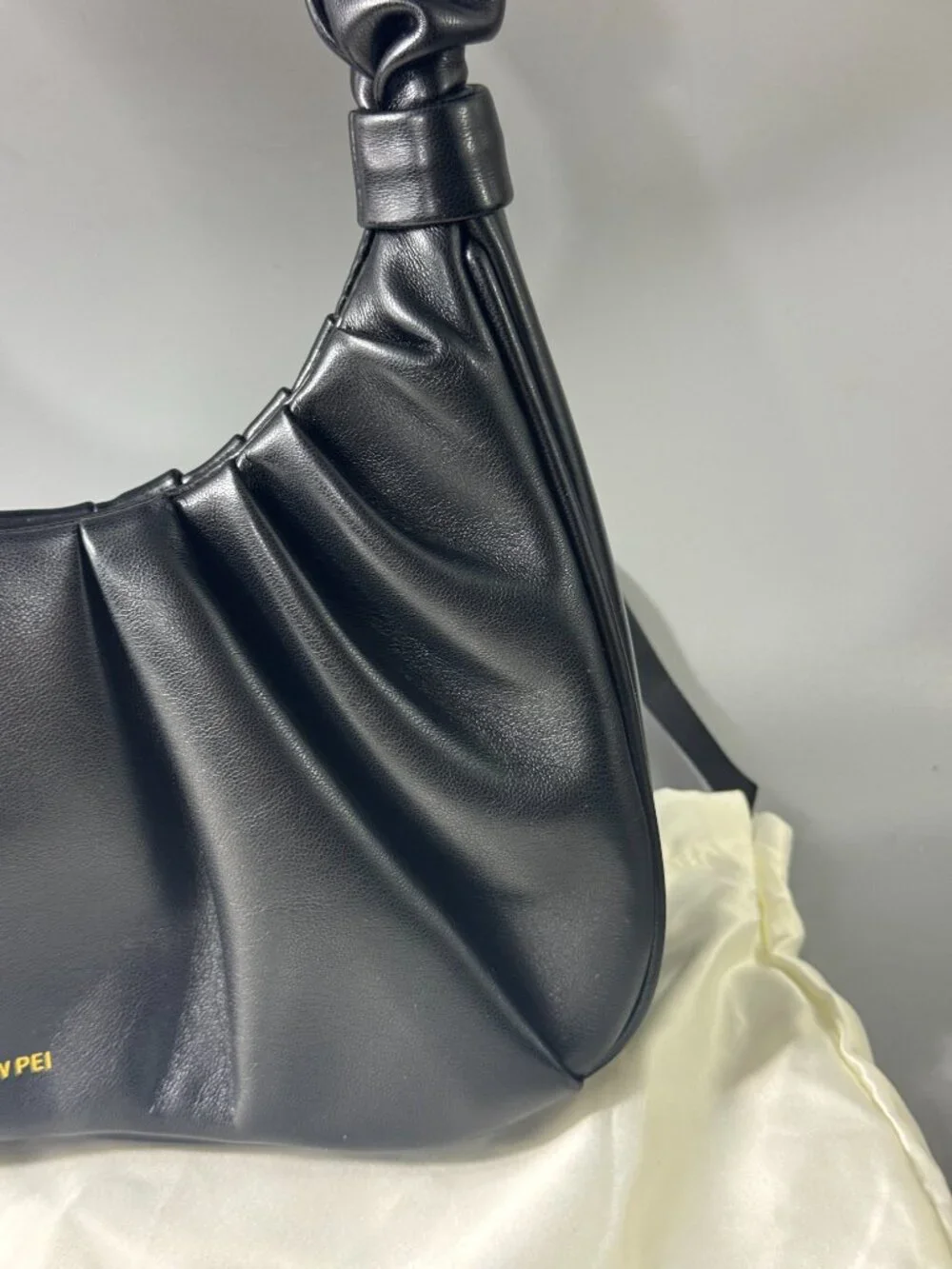 NWOT JW PEI Gabbi Ruched Hobo Handbag - Black